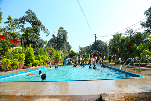 Pool Activity Resort in Tapola